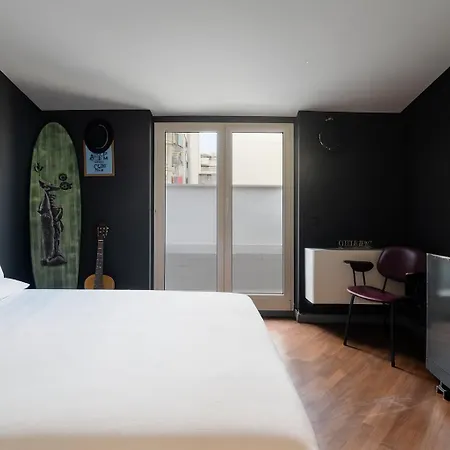 Interno Dieci 바리