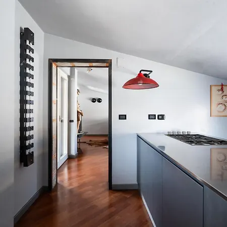 Interno Dieci Bari