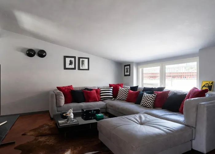 Interno Dieci בארי