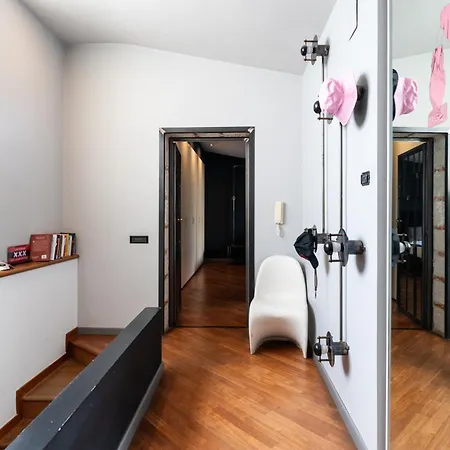 Interno Dieci Daire Bari
